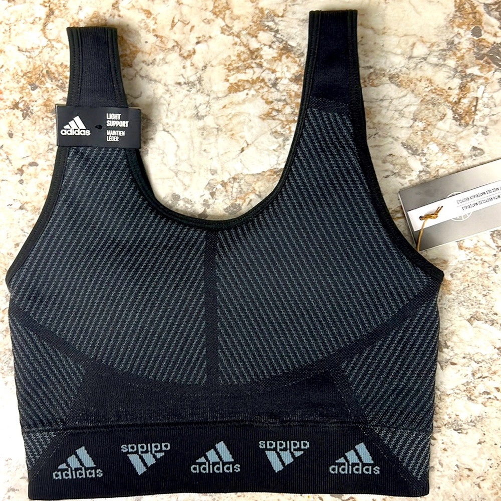 🏋️‍♂️🏋️‍♂️🏋️‍♂️ ADIDAS AEROKNIT TRAINING BRA SIZE SMALL NWT 🏋️‍♂️🏋️‍♂️